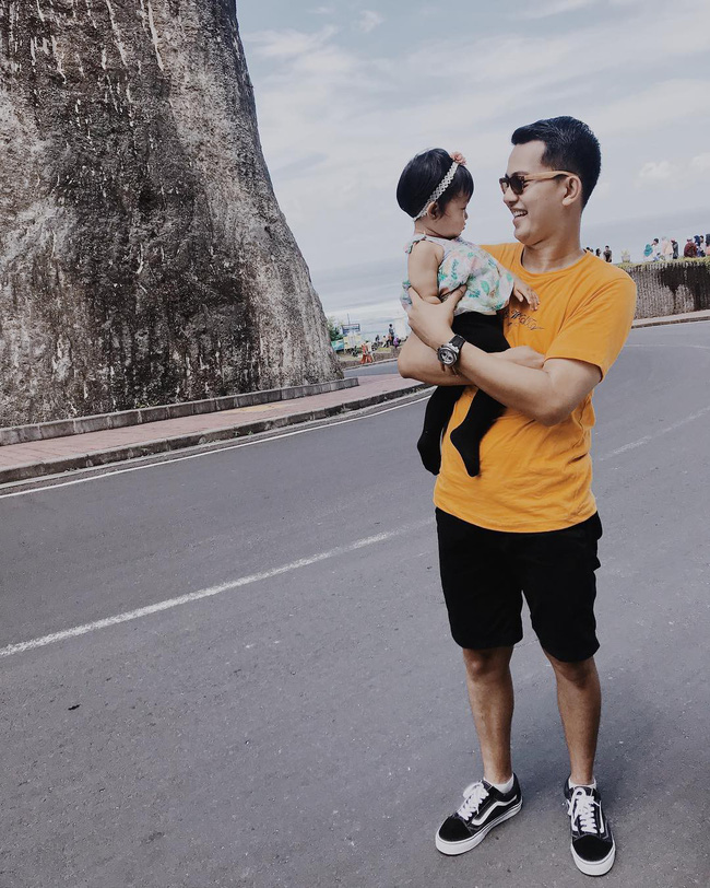 Tâm thư xúc động anh Chánh Văn gửi con rể tương lai: Ông hãy yêu con gái tôi nhiều hơn cách tôi yêu vợ mình!