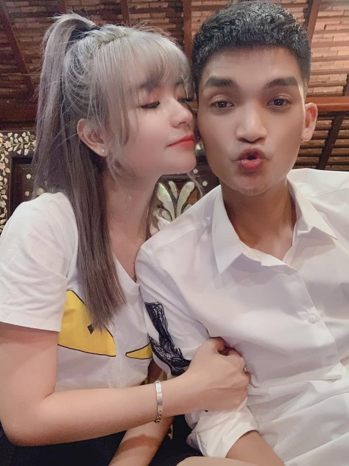 Thánh lầy Mạc Văn Khoa và bạn gái xinh như hot girl chính thức công khai hẹn hò