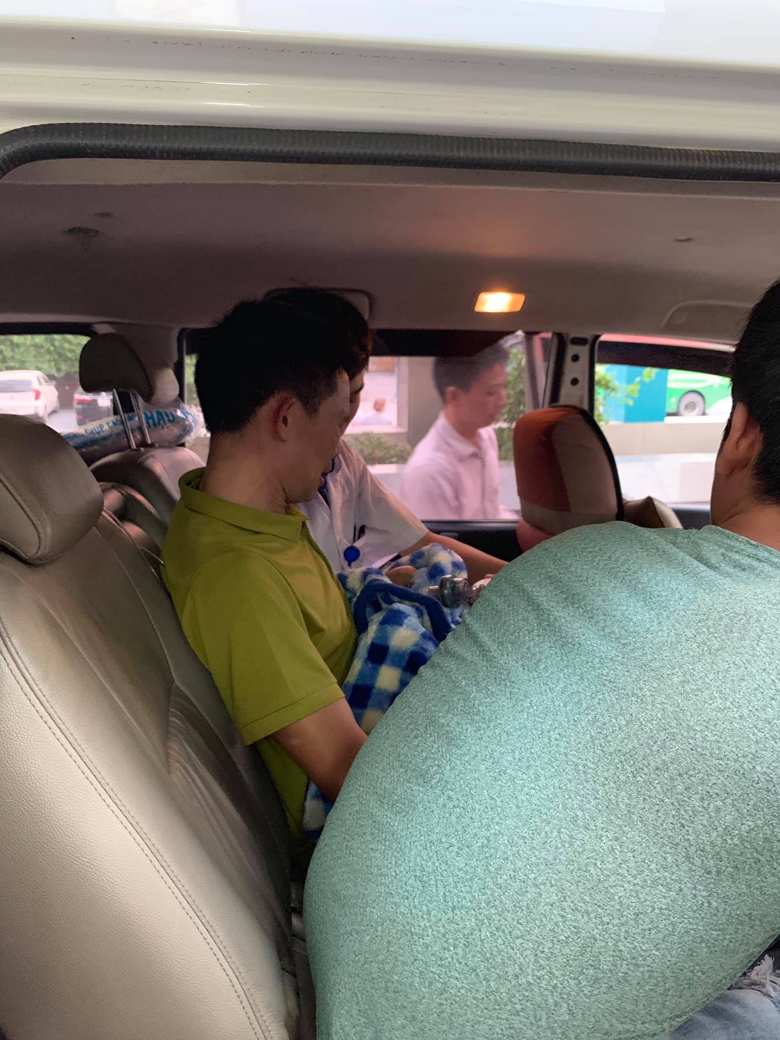 Em của Vì Quyết Chiến qua đời và chuyến xe cuối cùng đưa Lực về quê nhà gặp anh trai