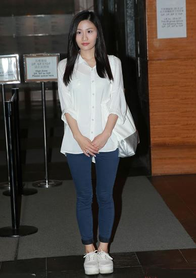 Lâm Thiên Dư - sao nữ TVB trắng tay vì clip mây mưa ở toilet công cộng