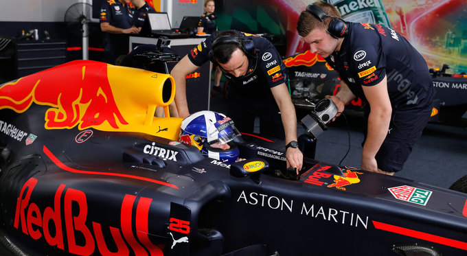 Những công nghệ khủng trên xe F1 chạy tại Hà Nội tối nay