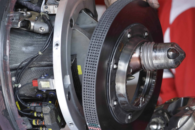 Những công nghệ khủng trên xe F1 chạy tại Hà Nội tối nay