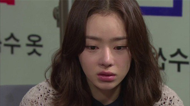 Cạn nước mắt cung phụng nhà chồng nhưng vẫn bị nói không biết điều, nàng dâu tức nước vỡ bờ dứt khoát hành động