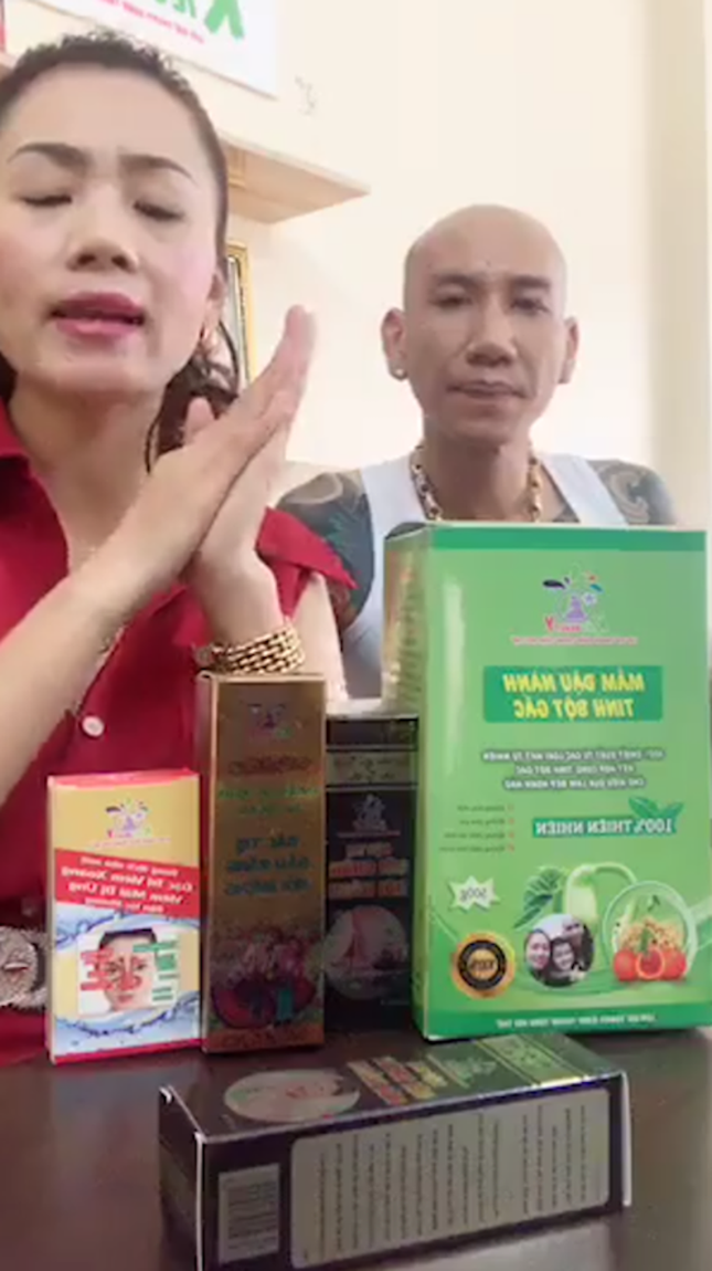Vợ chồng ca sĩ Phú Lê bị điều tra vì quảng cáo thuốc không giấy phép với tác dụng... trên trời