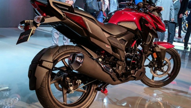 Honda X-Blade mới sắp ra mắt, quyết đấu Suzuki Gixxer 155