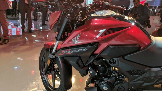 Honda X-Blade mới sắp ra mắt, quyết đấu Suzuki Gixxer 155