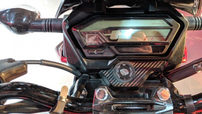 Honda X-Blade mới sắp ra mắt, quyết đấu Suzuki Gixxer 155