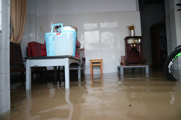 Chiều 20-4, Đà Lạt mưa lớn kèm mưa đá, nhiều nơi ngập nặng