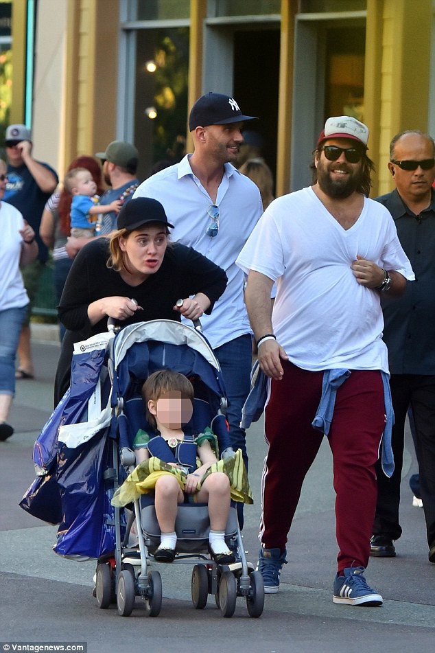 Adele và chuyện tình 8 năm vừa đứt đoạn: Cứ ngỡ chân ái cuộc đời, cuối cùng vẫn phải nói lời chia tay