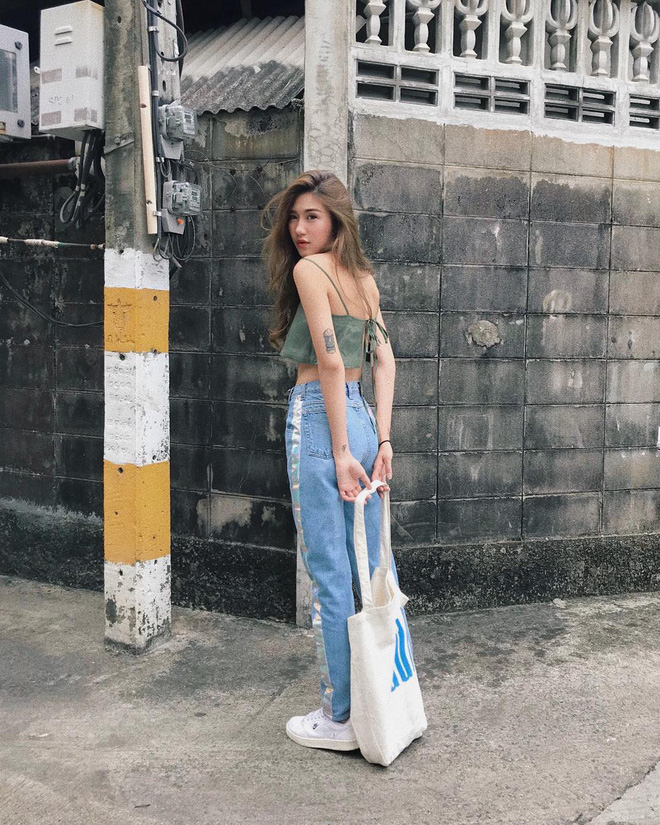 Nóng thế này cứ triển áo 2 dây là thích nhất, và đây là 4 mẫu xinh hết chỗ chê mà bạn cần sắm ngay