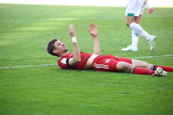 Thắng nhọc Werder Bremen, Bayern Munich tạo sức ép ngàn cân lên Dortmund