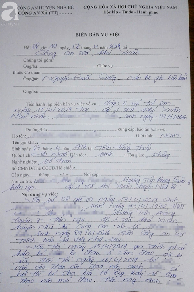 Người mẹ đau đớn tố cáo lão già xâm hại con gái 3 tuổi: Con bé nói ông ta làm con đau, hôn vào mặt con...