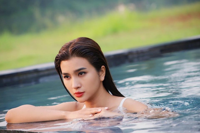 Vẻ gợi cảm của nữ diễn viên mất người yêu vì đóng quá nhiều cảnh 18+