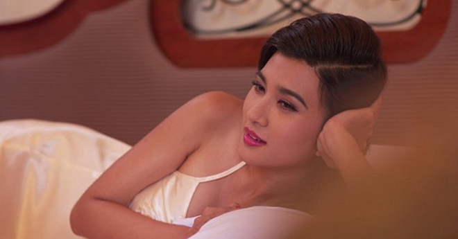 Vẻ gợi cảm của nữ diễn viên mất người yêu vì đóng quá nhiều cảnh 18+