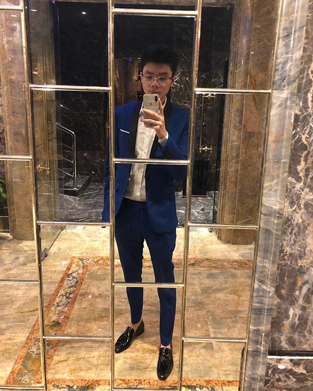 Rộ tin thiếu gia Phan Hoàng có tình mới sau 20 ngày chia tay, thả tim ảnh người đẹp đều như vắt chanh