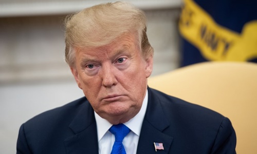 Trump tức giận về cựu phụ tá cung cấp thông tin cho Mueller