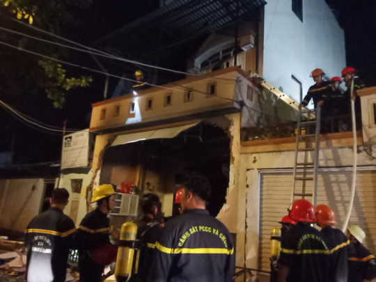 Người đàn ông gọi điện thông báo cho vợ rồi tự tử