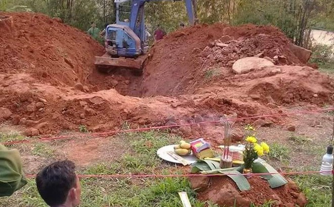 Chồng giết vợ rồi ném xác xuống giếng cười ở trụ sở công an, nói khai nhận xong em thấy nhẹ người rồi