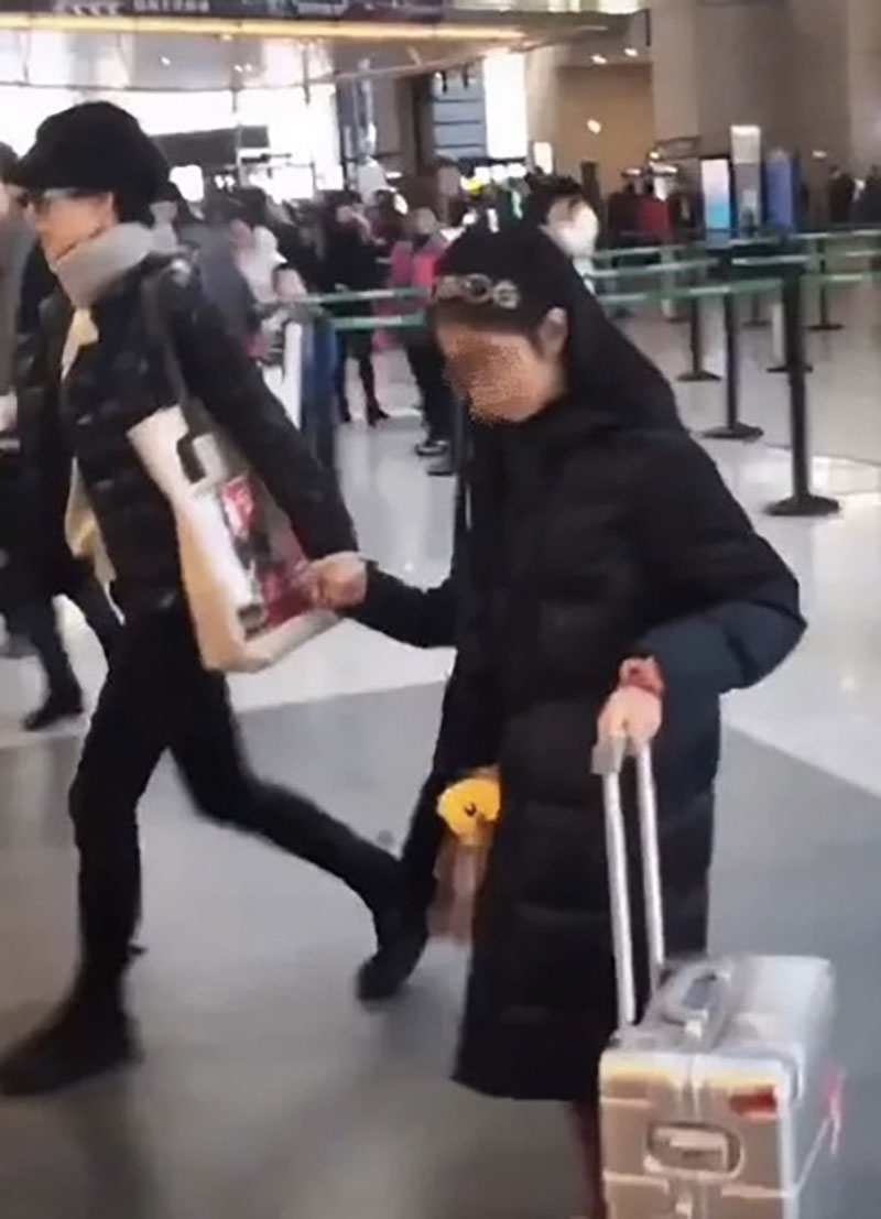 Nhìn cuộc sống của Ảnh hậu Mã Y Lợi sau khi tha thứ cho chồng ngoại tình, netizen hi vọng Trịnh Tú Văn cũng được trân trọng như vậy