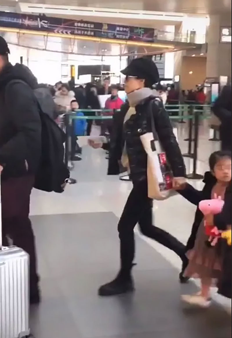 Nhìn cuộc sống của Ảnh hậu Mã Y Lợi sau khi tha thứ cho chồng ngoại tình, netizen hi vọng Trịnh Tú Văn cũng được trân trọng như vậy