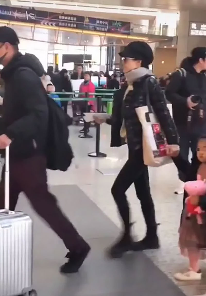 Nhìn cuộc sống của Ảnh hậu Mã Y Lợi sau khi tha thứ cho chồng ngoại tình, netizen hi vọng Trịnh Tú Văn cũng được trân trọng như vậy