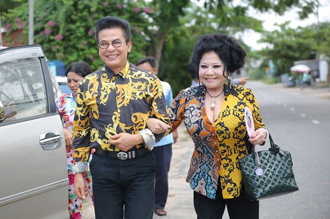 MC Thanh Bạch và bà chủ Thuý Nga sau 9 lần làm đám cưới giờ thế nào?