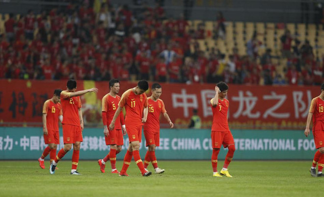 Chê Kings Cup, Trung Quốc đá giao hữu với Philippines