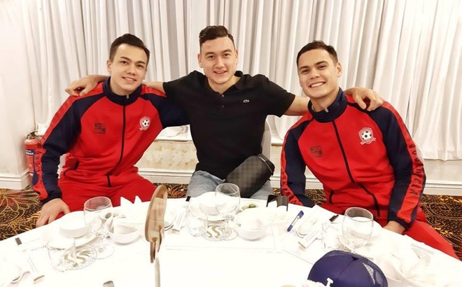 Cầu thủ Việt kiều khen ngợi việc đốt pháo sáng của CĐV Hải Phòng