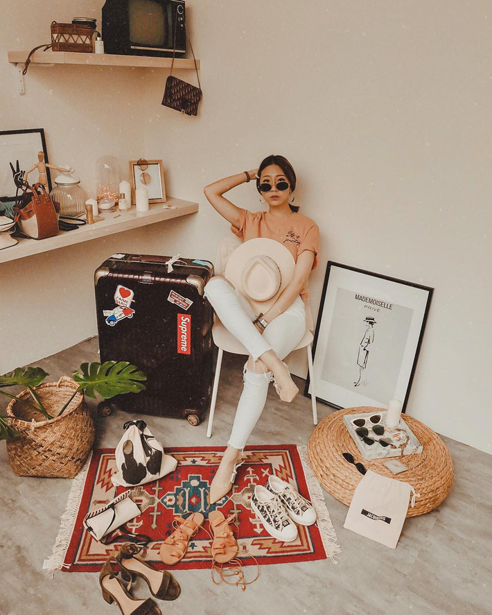 Nàng công sở nào cũng cần một đôi giày nude bởi khả năng hack dáng tuyệt đỉnh: Chân vừa dài, dáng lại thon hơn đáng kể Nàng công sở nào cũng cần một đôi giày nude bởi khả năng hack dáng tuyệt đỉnh: Chân vừa dài, dáng lại thon hơn đáng kể