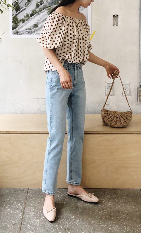 Nàng công sở nào cũng cần một đôi giày nude bởi khả năng hack dáng tuyệt đỉnh: Chân vừa dài, dáng lại thon hơn đáng kể Nàng công sở nào cũng cần một đôi giày nude bởi khả năng hack dáng tuyệt đỉnh: Chân vừa dài, dáng lại thon hơn đáng kể