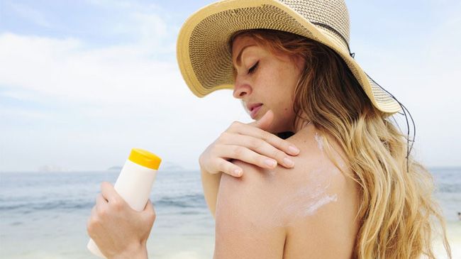 Kem chống nắng là vật bất ly thân ngày nắng nóng nhưng dùng thế nào mới đúng?