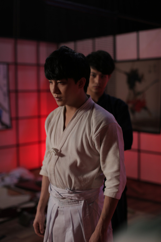 Trở lại điện ảnh, Harry Lu khiến fan thở phào vì dung mạo điển trai như xưa sau ồn ào xuống sắc vì phẫu thuật