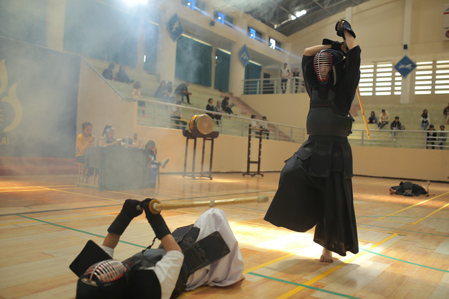 Trở lại điện ảnh, Harry Lu khiến fan thở phào vì dung mạo điển trai như xưa sau ồn ào xuống sắc vì phẫu thuật