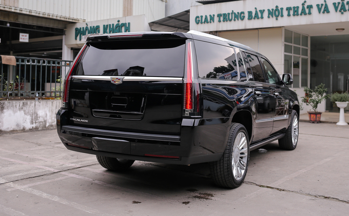 Khủng long Cadillac Escalade ESV 2019 giá hơn 10 tỷ tại Việt Nam