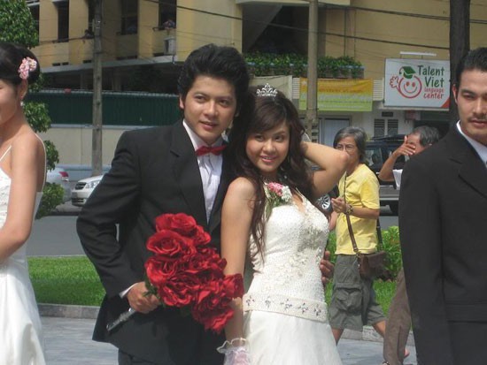 Hoàng Anh (Gạo Nếp Gạo Tẻ) trước khi giải nghệ: Từ chân bảo vệ đến ông chồng gây ồn ào trên màn ảnh Việt