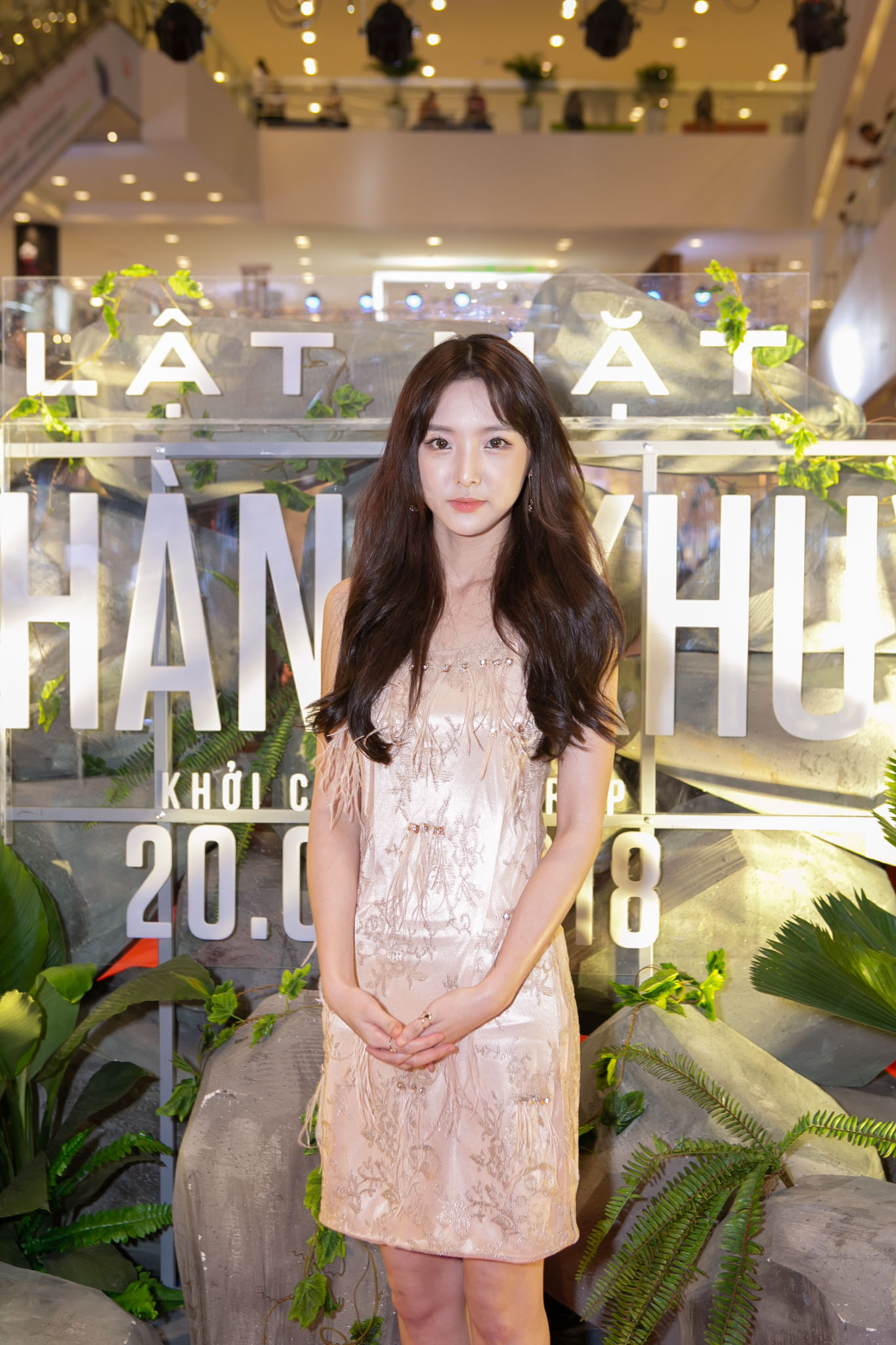 Chân dung 2 mỹ nhân 9X là nàng thơ của Lý Hải trong loạt phim Lật mặt