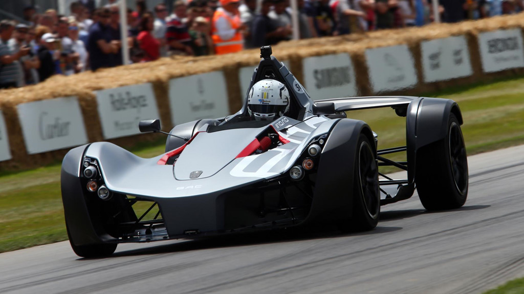 Những quái vật F1 ẩn mình trong lốt siêu xe đường phố