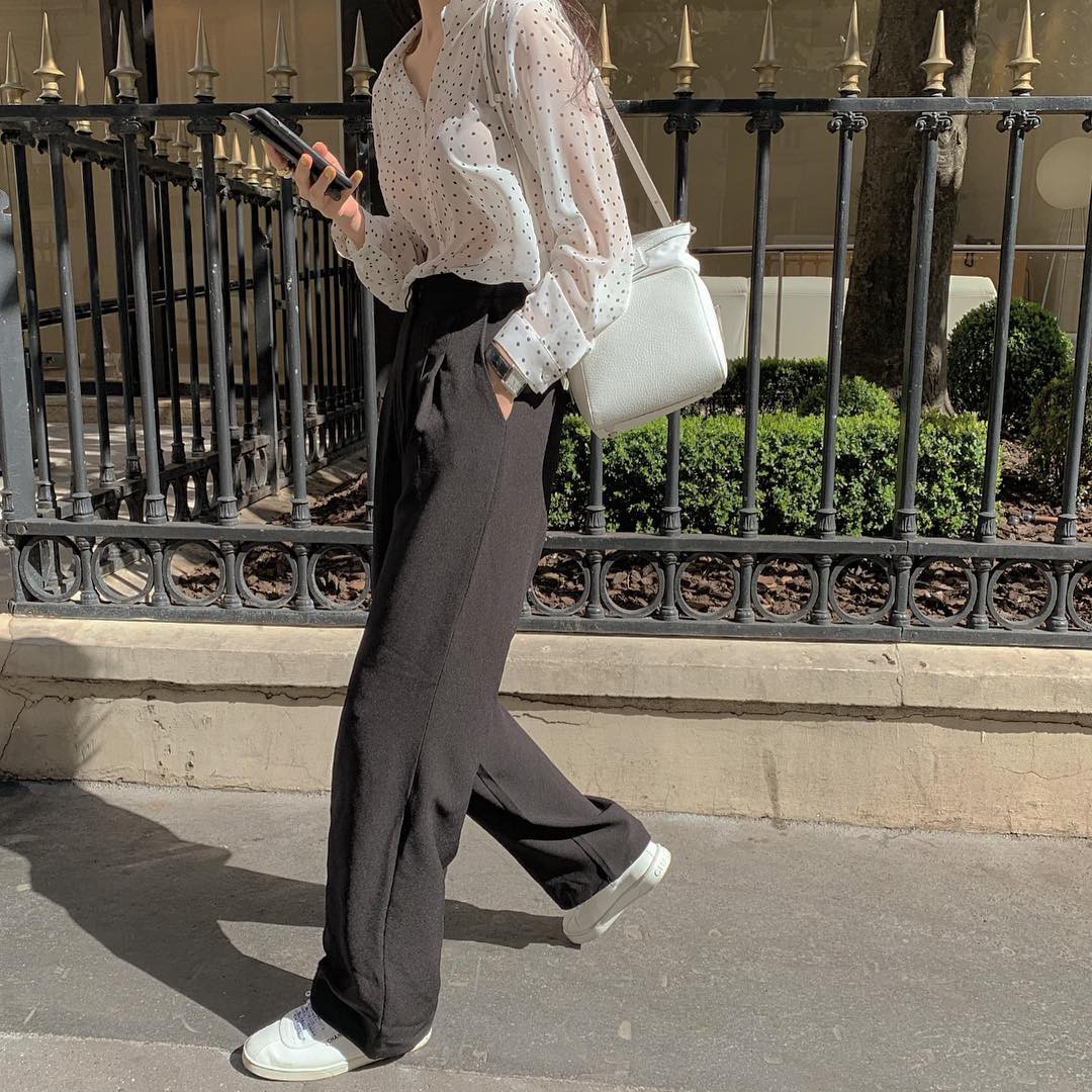 Nàng công sở sẽ trải qua ngày nắng nóng thật xinh đẹp, phong cách và thoải mái tuyệt đối với 4 công thức sau