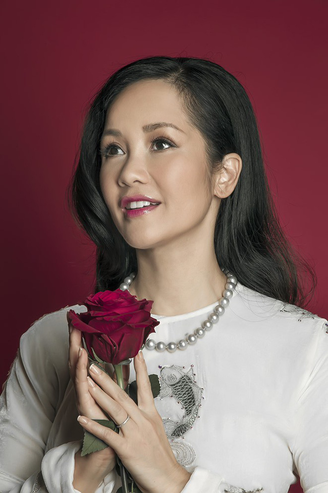 Đường hôn nhân của 4 Diva Việt: Người xấu lạ yên ổn với cuộc hôn nhân duy nhất, người hồng nhan thì lận đận truân chuyên - tuổi 50 vẫn cô đơn