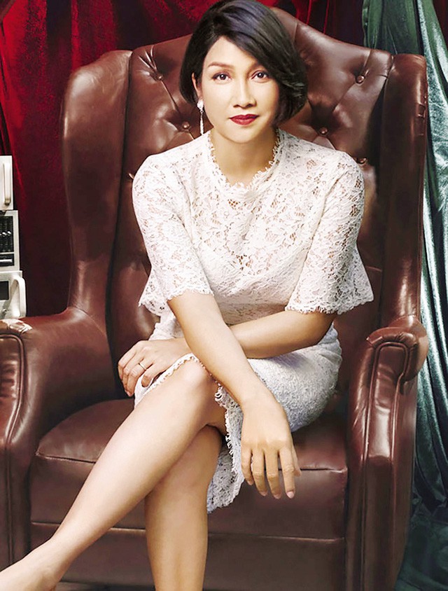 Đường hôn nhân của 4 Diva Việt: Người xấu lạ yên ổn với cuộc hôn nhân duy nhất, người hồng nhan thì lận đận truân chuyên - tuổi 50 vẫn cô đơn