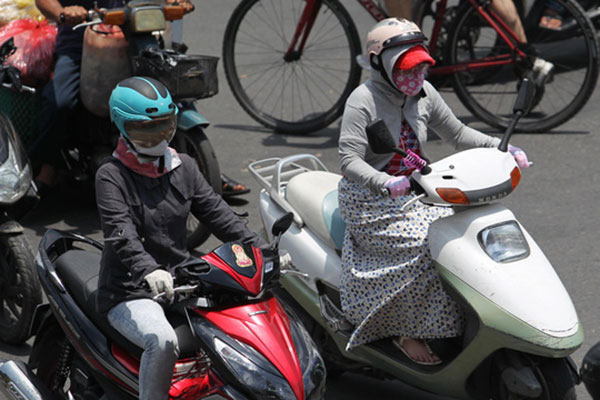 Hôm nay, chỉ số UV ở TP HCM lên đỉnh 13: Ai dễ ung thư, bỏng da?