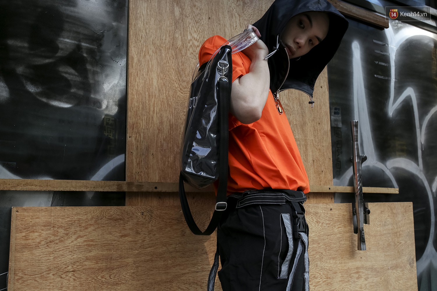 Street style 2 miền: Lên đồ giải nhiệt nhưng giới trẻ vẫn phải mix thật chất, lăng xê toàn xu hướng hot hit