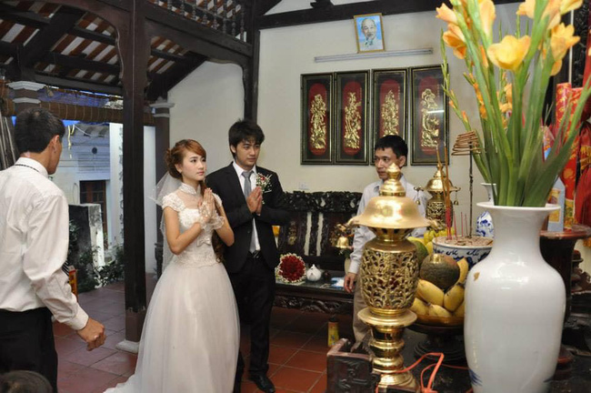 Hé lộ ảnh cưới của Bảo Ngậu Người phán xử với vợ hotgirl được giấu kín suốt 6 năm dài