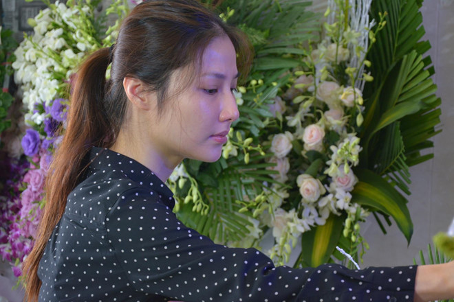 Diễm My 9X: Tôi đau đớn khi nhìn di ảnh mẹ