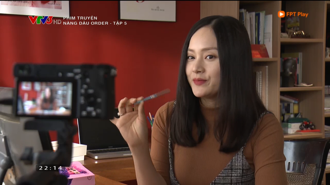 Lan Phương livestream tuyên bố mình không phải kẻ thứ 3, nào ngờ lại bị mắng không biết nhục à? Lan Phương livestream tuyên bố mình không phải kẻ thứ 3, nào ngờ lại bị mắng không biết nhục à?