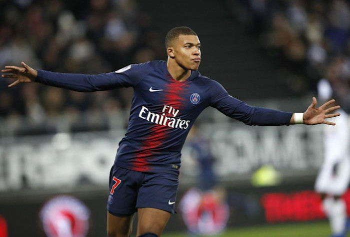 Mbappe chạy nhanh hơn Usain Bolt trước khi xé lưới Monaco