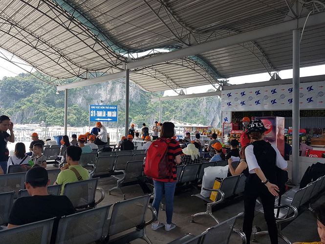 Cô Tô lo mất mùa du lịch vì vé tàu cao tốc liên tục tăng