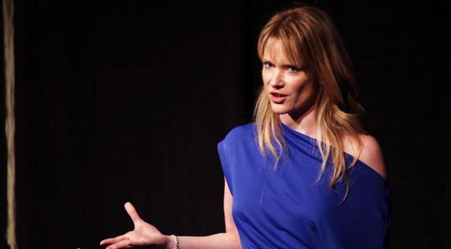 Đàn bà ly hôn là phải cứng như này: Thẳng tay đòi tiền chồng, sau đó gửi tối hậu thư cho người mới của chồng đầy kiêu hãnh