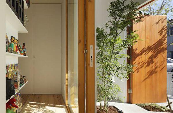 Gia chủ không tốn một xu tiền điều hòa nhờ kiểu nhà lạ kệ nắng, mưa