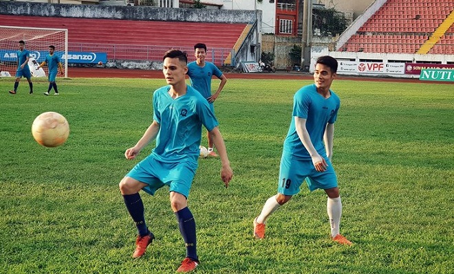 HLV Park Hang-seo triệu tập 3 cầu thủ Việt kiều cho Kings Cup 2019?